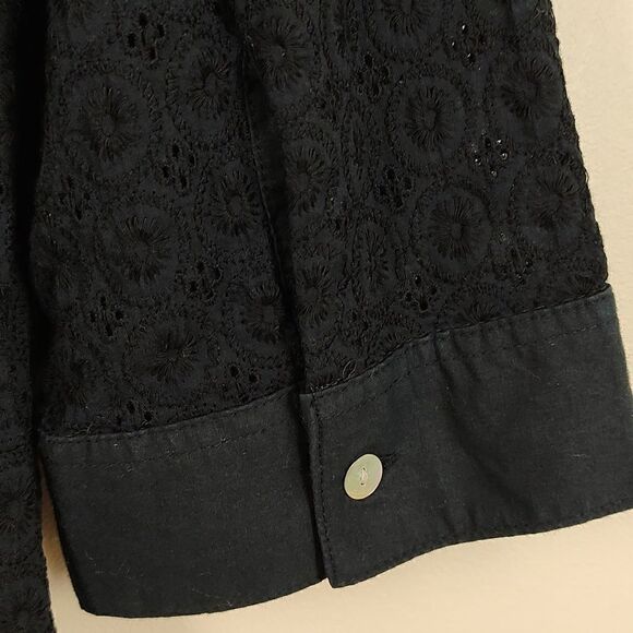 Fresh Produce Black Alseyel Eyelet Lace 3/4 Sleeve Button Front Blouse Top - Picture 11 of 13
